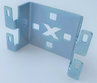 X10 Wandkonsole verzinkt mit 4 Laschen